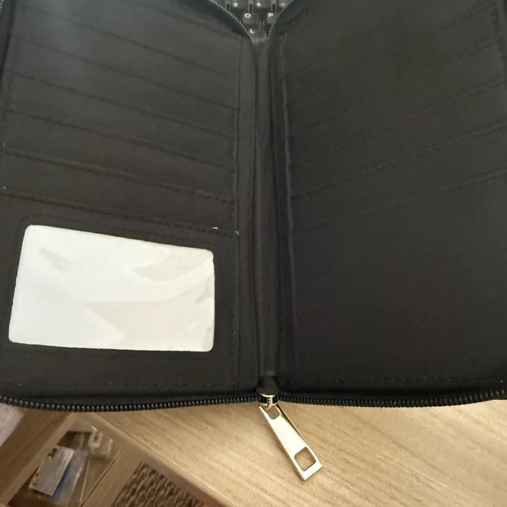 Black Skull Rhinestone Crossbody Wallet Bag - Picture 4 of 5